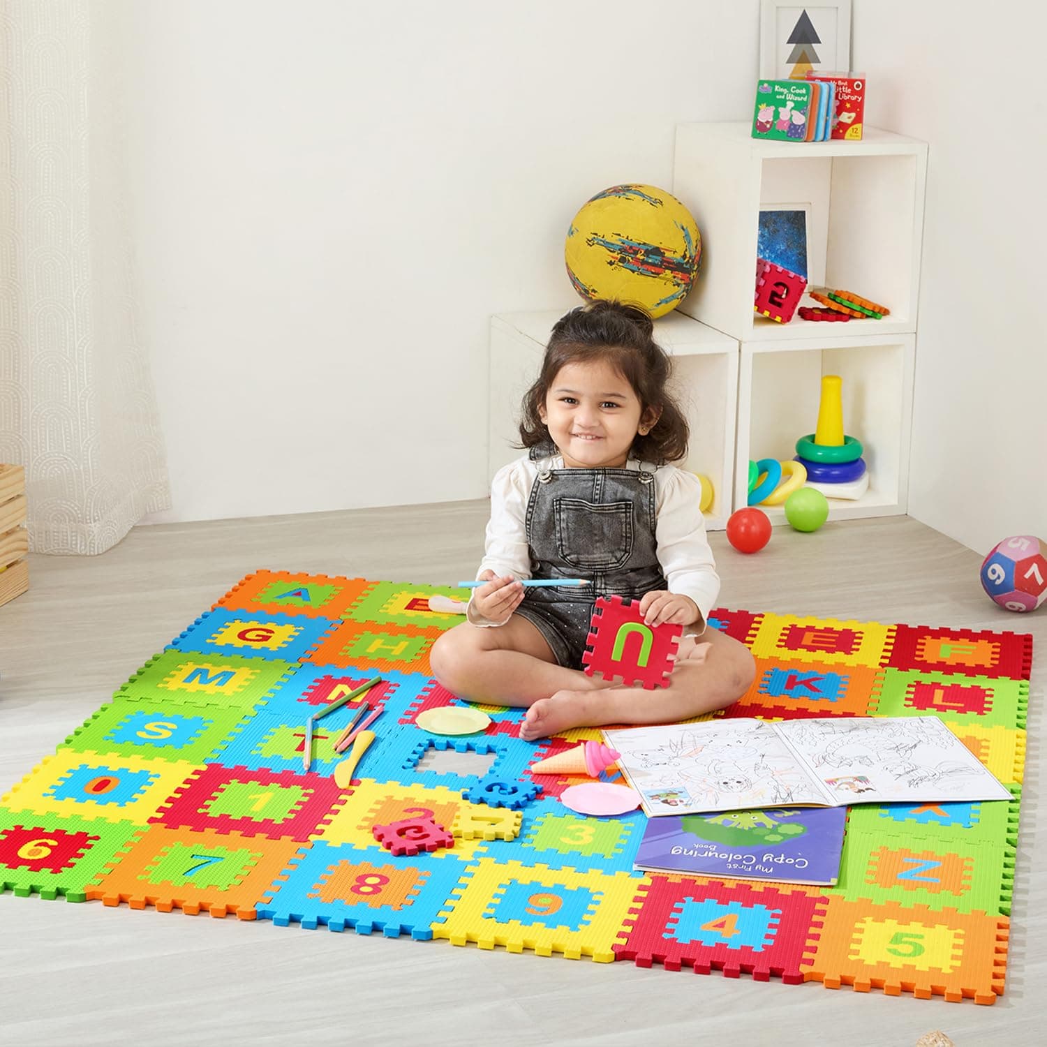 Amazon Brand - Supples Pop Out Interlocking Playmat | Baby Puzzle Mat | Alphabets & Numbers Floor Mat | Multicolour |EVA Foam | Safe & Soft