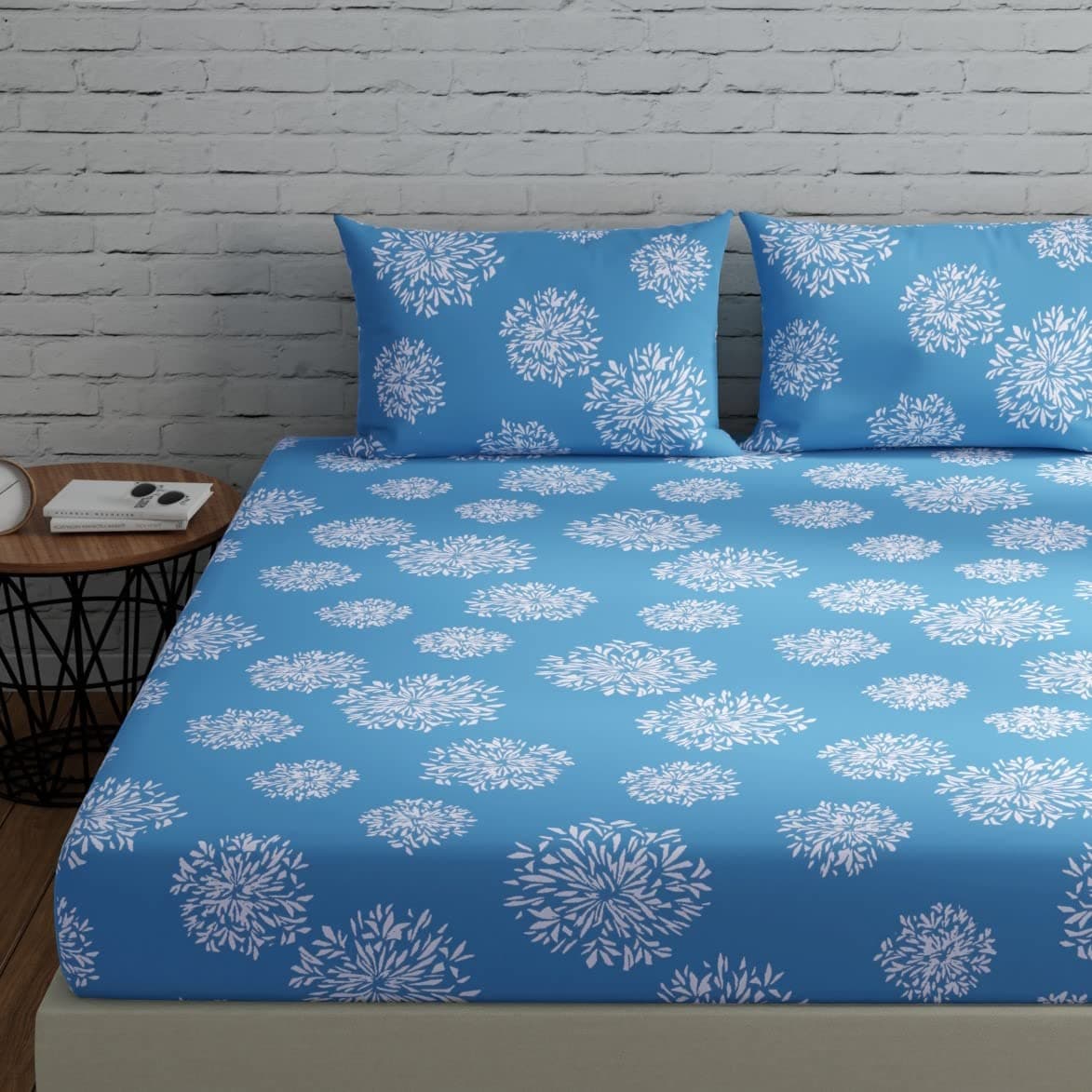 Huesland by Ahmedabad Cotton 144 TC Cotton Bed Sheets for Double Bed with 2 Pillow Covers - Blue