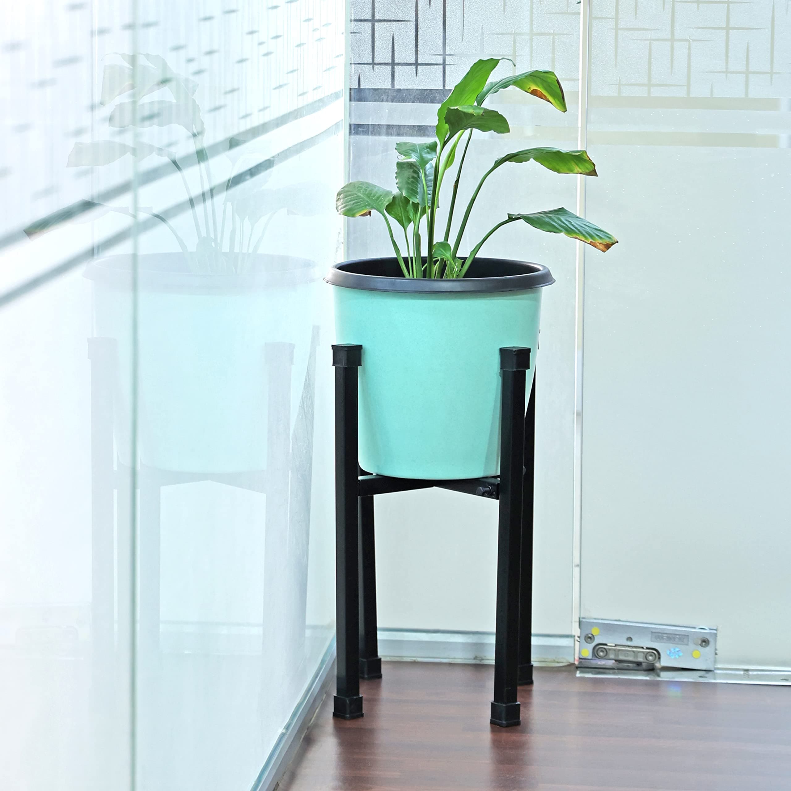 Livzing Metal Adjustable Plant Stand - Expandable Planter stand for Flower Pot - Display Stand for Garden Balcony Home Decor - Gamla Stand Size Expandable for 8-17 inch Flower Pots - Black
