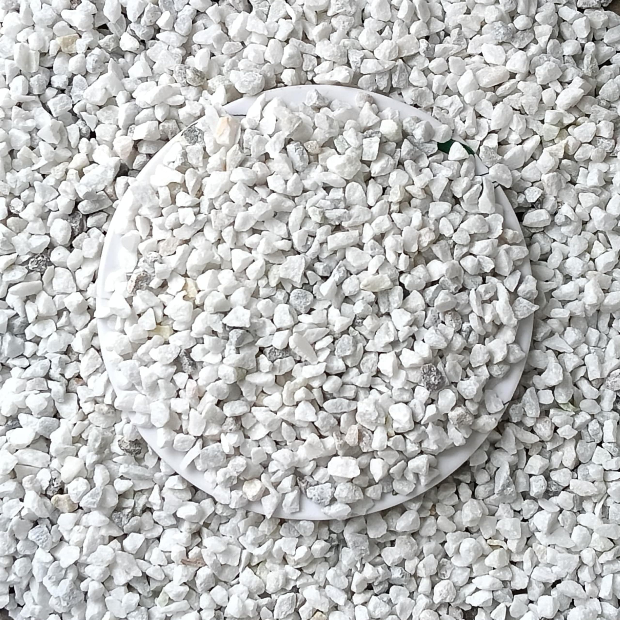 Foodie Puppies Natural Gravel (White Marble, 20Kg) (7mm - 13mm) Decorative Stones for Aquarium/Fish Tank, Garden, Home Decoration, Vase Filler Indoor & Outdoor Pebble